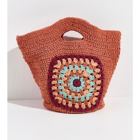 Momo for Free People Pink Crochet Cali Clutch Bag - Picture 4 of 15